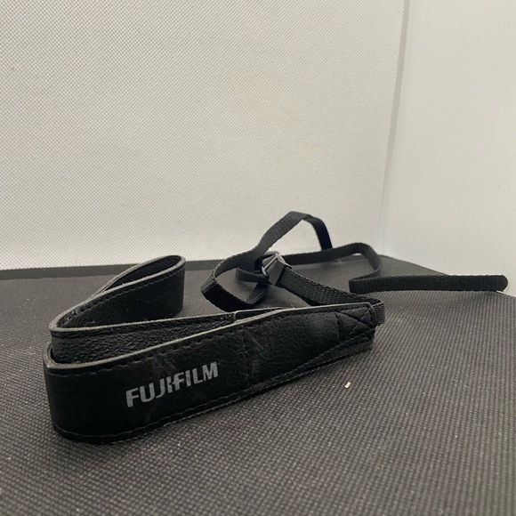 π 3/$15 Fujifilm Instax Instant Black Camera Neck Strap - Picture 1 of 4